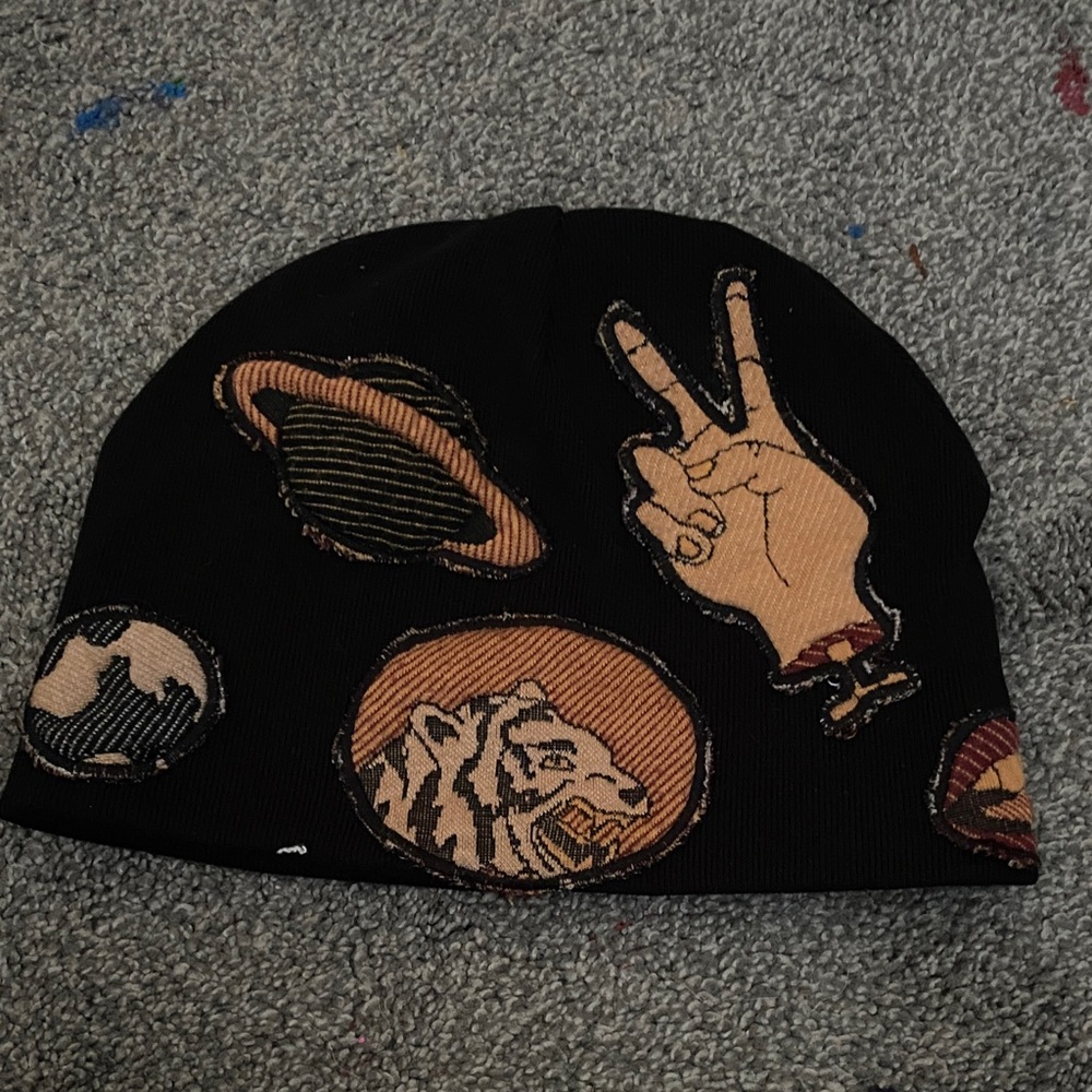 Zara Black Knit Beanie with Embroidery spooky planets patches